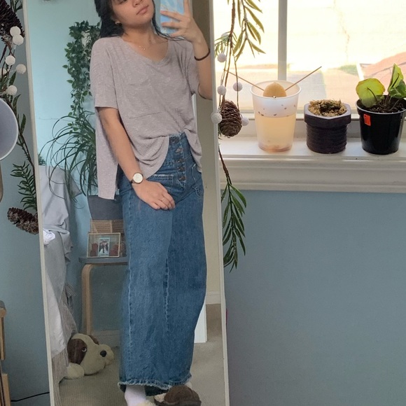 American Eagle Cream Top - Picture 4 of 4